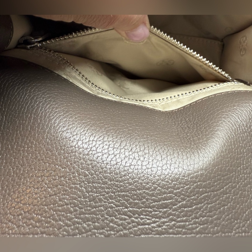 Tory Burch FLEMING CHARM SMALL CONVERTIBLE SHOULDER BAG in Volcanic Stone NWT - Picture 7 of 9
